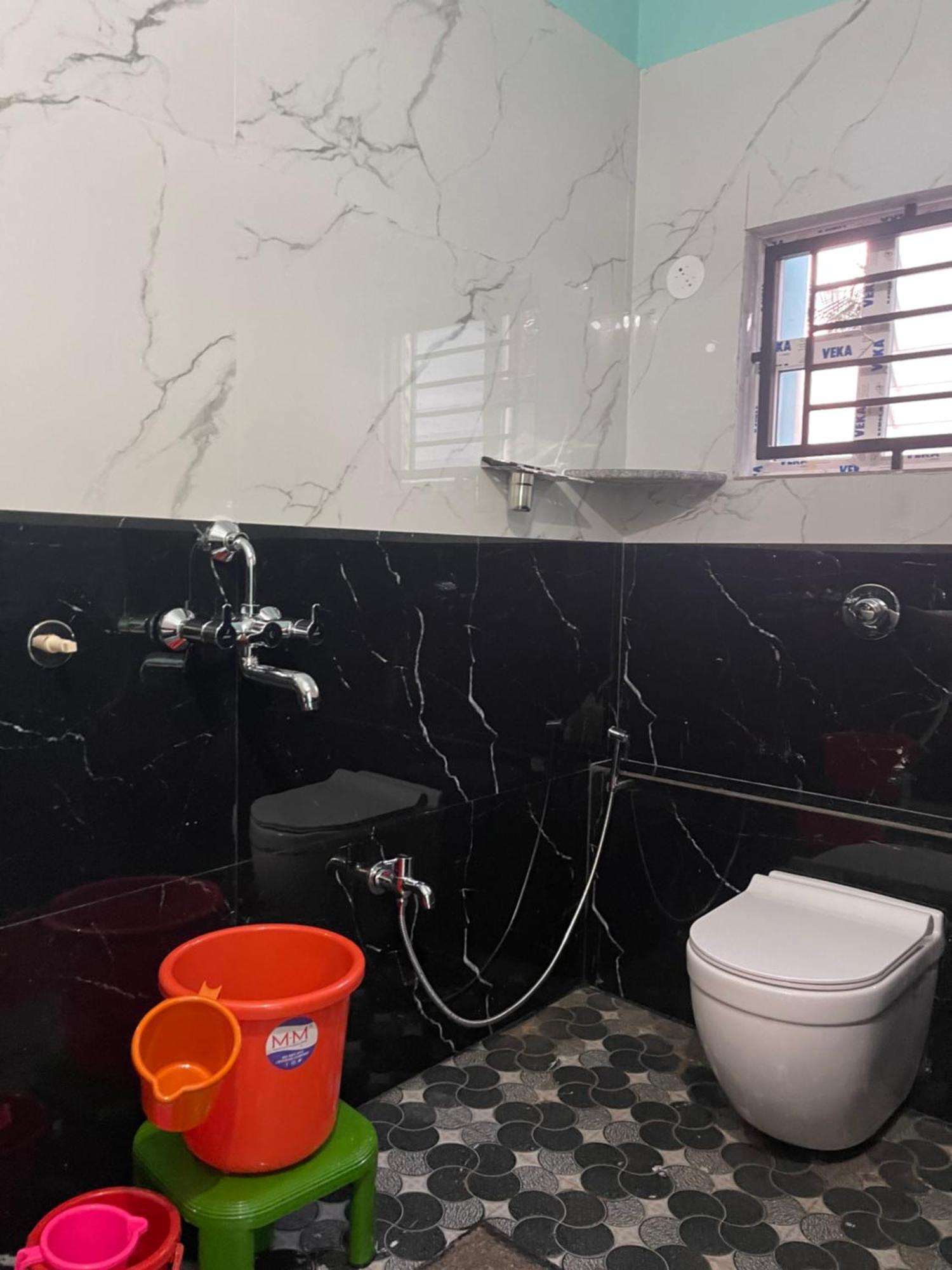 Nimmu Guest House & Restaurant Gokarna جوكارنا المظهر الخارجي الصورة