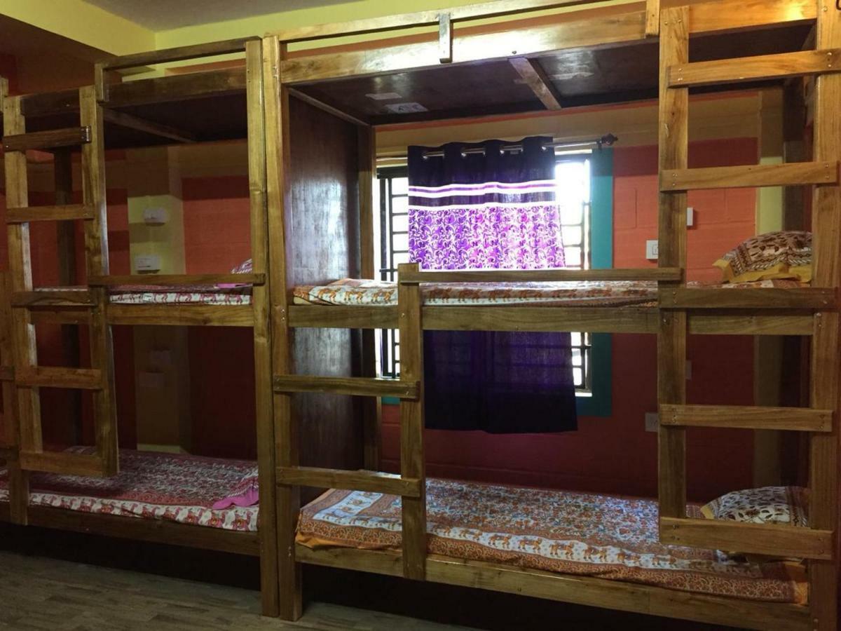 Nimmu Guest House & Restaurant Gokarna جوكارنا المظهر الخارجي الصورة